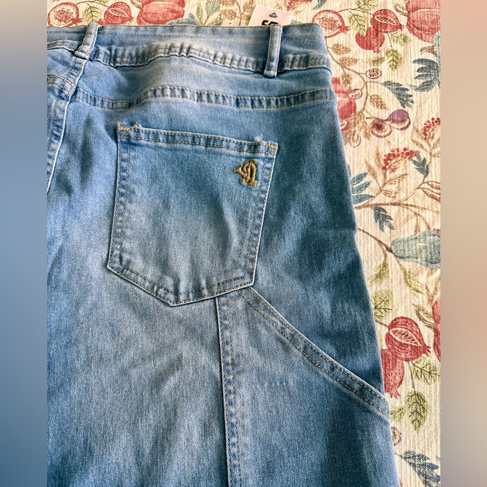 VIP Cargo Jeans - Picture 5 of 7